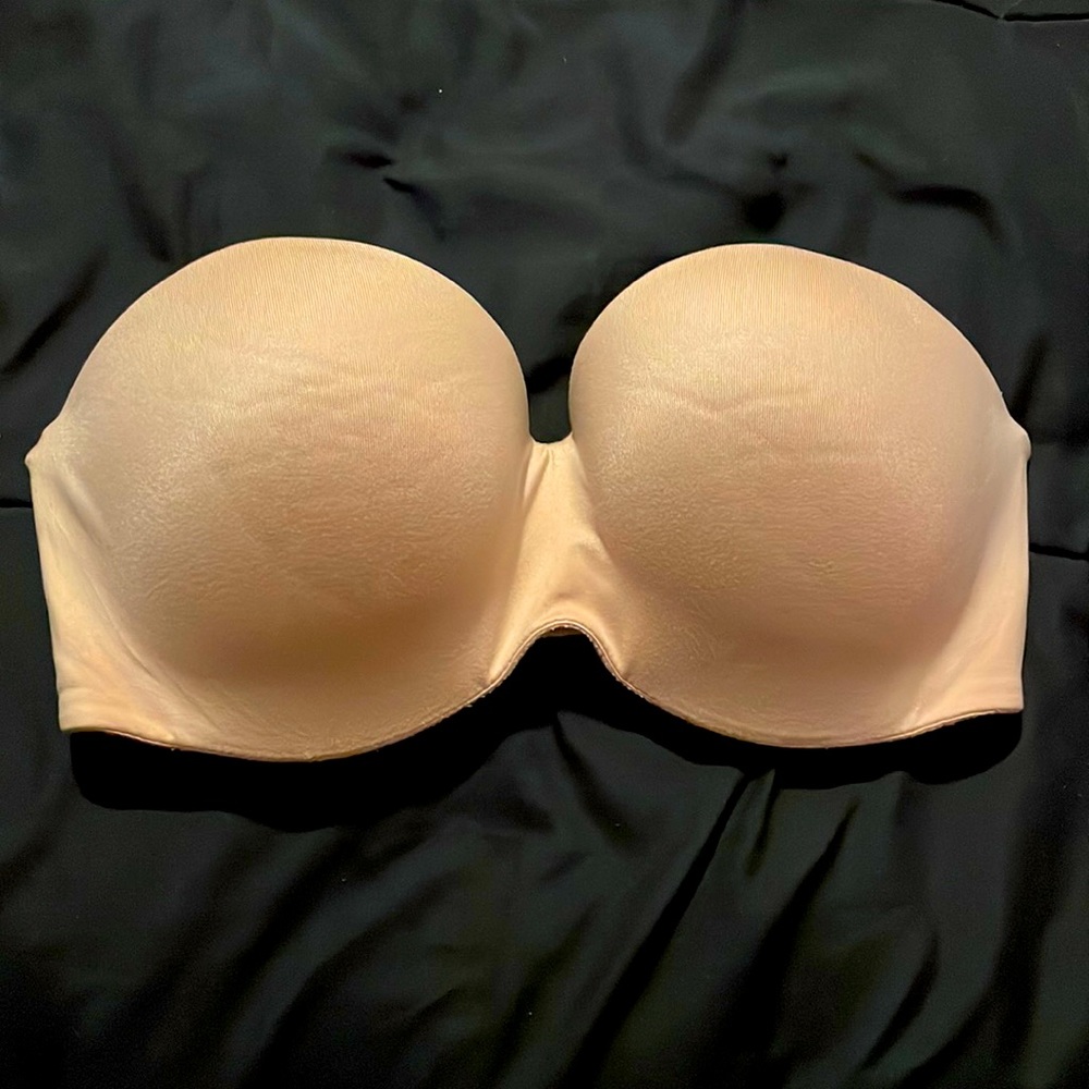 Victoria Secret lined strapless bra 32DD